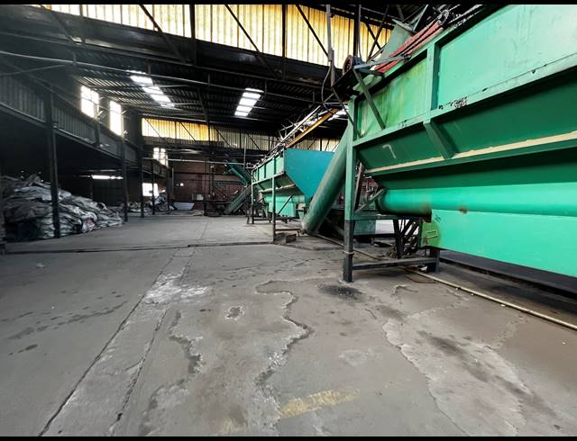 8,000M² FACTORY FOR SALE IN ALRODE